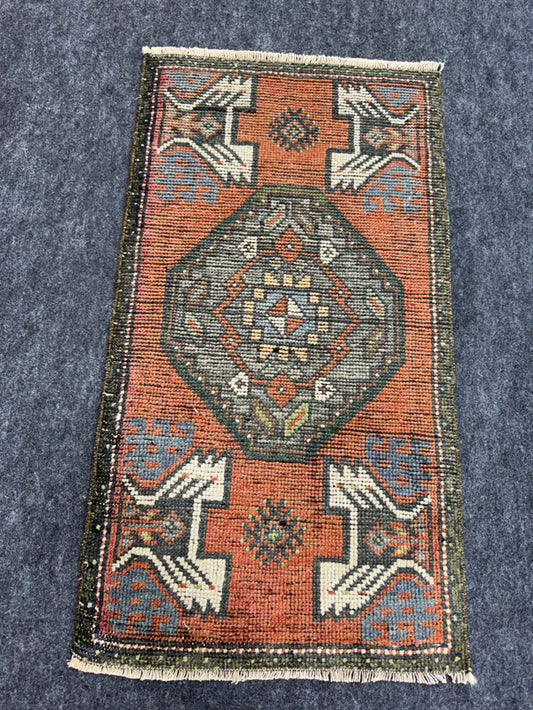 Turkish Yastik Rug  1'7" x  3' #24317