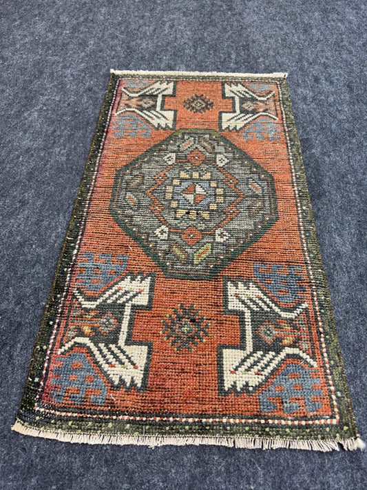 Turkish Yastik Rug  1'7" x  3' #24317