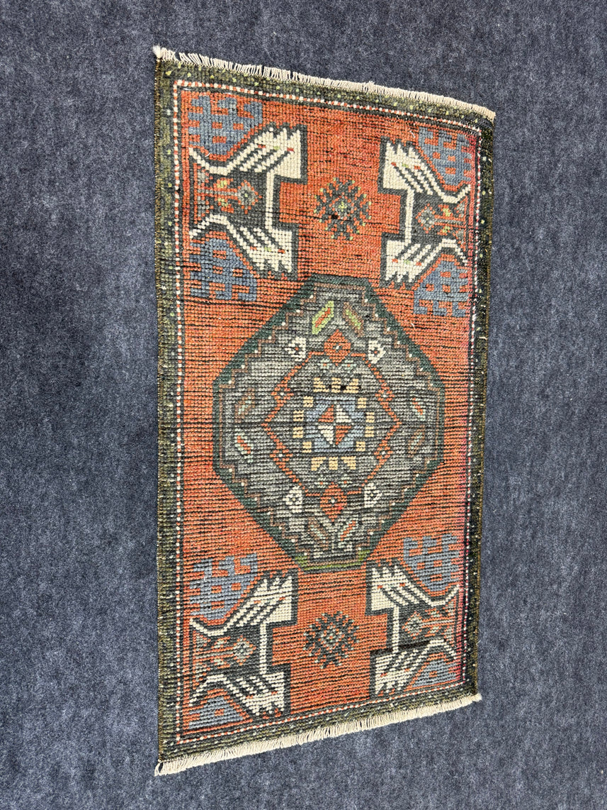 Turkish Yastik Rug  1'7" x  3' #24317