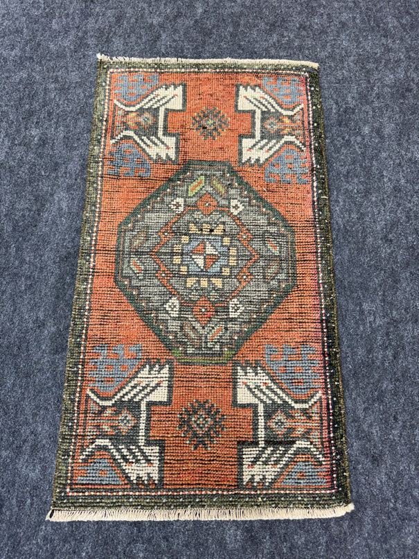 Turkish Yastik Rug  1'7" x  3' #24317