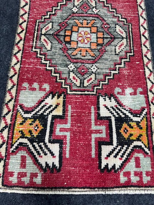 Turkish Yastik Rug  1'5" x  2'11" #24312