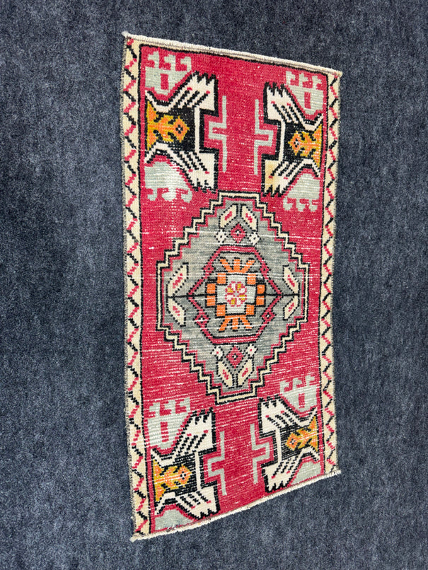 Turkish Yastik Rug  1'5" x  2'11" #24312