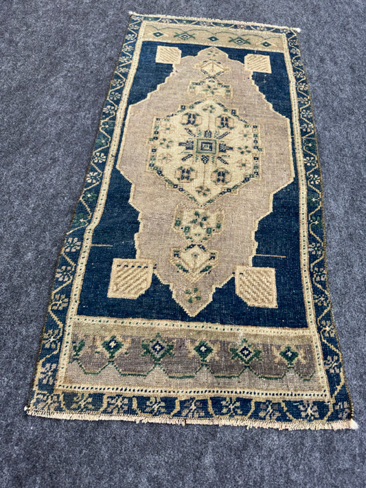 Turkish Yastik Rug  1'9" x  3'10" #24313