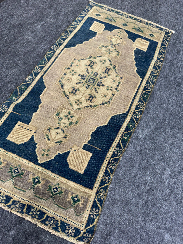Turkish Yastik Rug  1'9" x  3'10" #24313