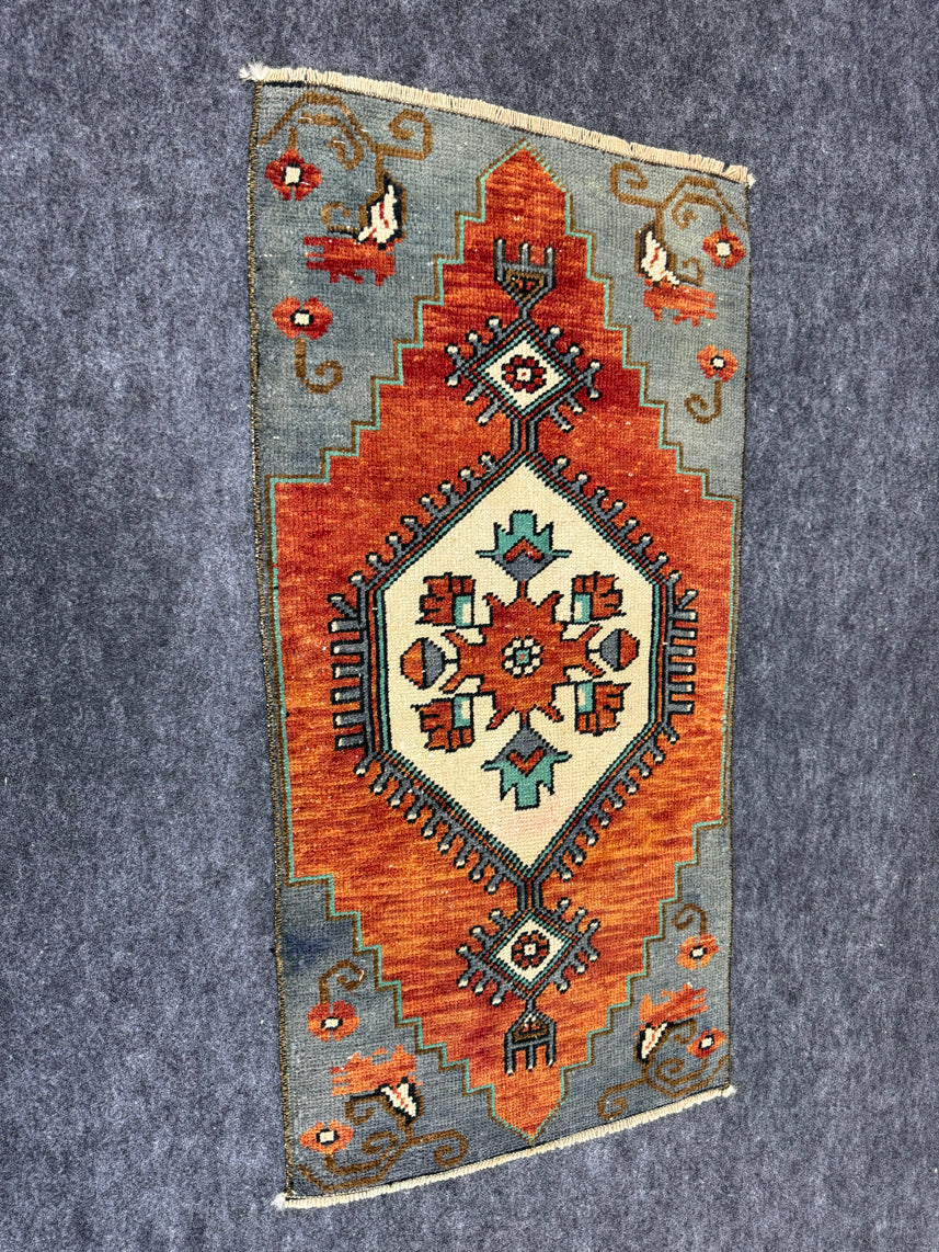 Turkish Yastik Rug  1'7" x  3'1" #24314