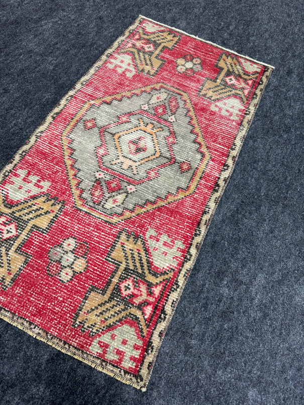 Turkish Yastik Rug  1'8" x  3'1" #24311