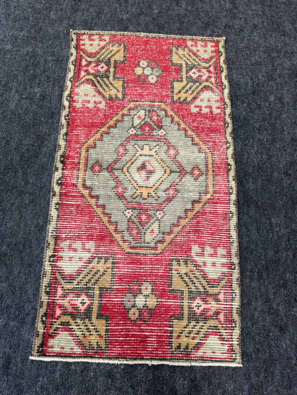 Turkish Yastik Rug  1'8" x  3'1" #24311