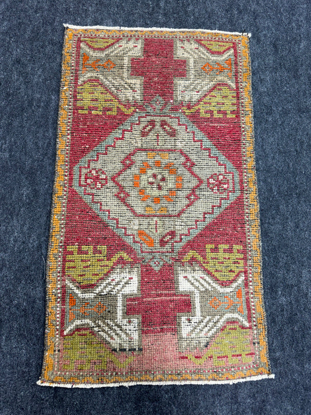 Turkish Yastik Rug  1'8" x  2'11" #24310