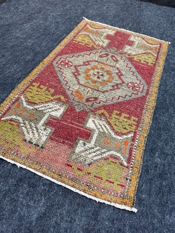 Turkish Yastik Rug  1'8" x  2'11" #24310