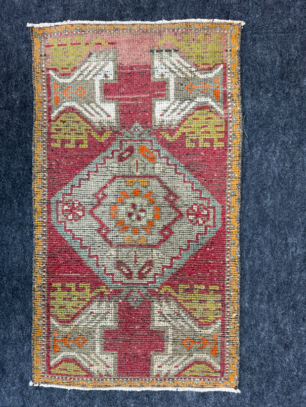 Turkish Yastik Rug  1'8" x  2'11" #24310