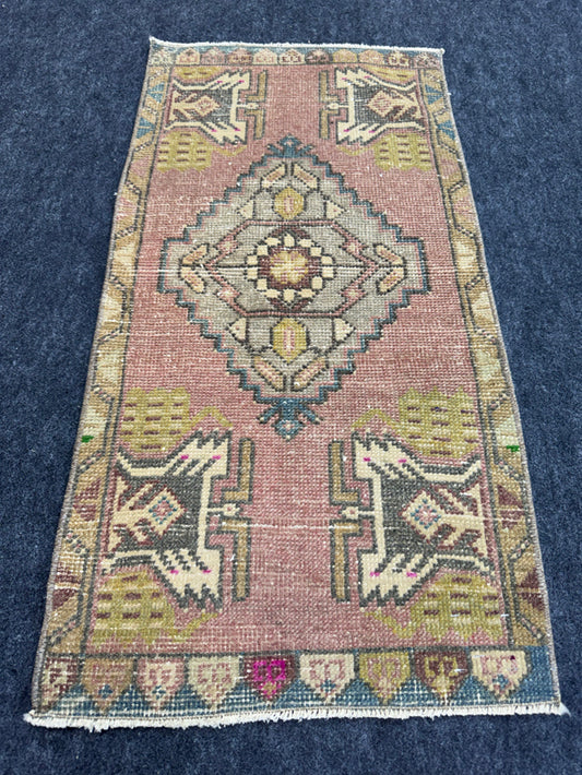 Turkish Yastik Rug  1'8" x  3'4" #24307