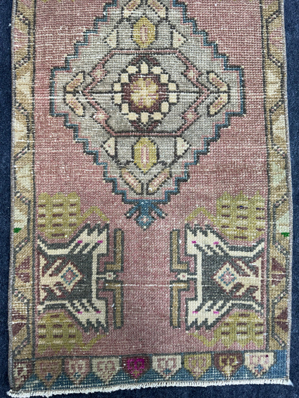 Turkish Yastik Rug  1'8" x  3'4" #24307