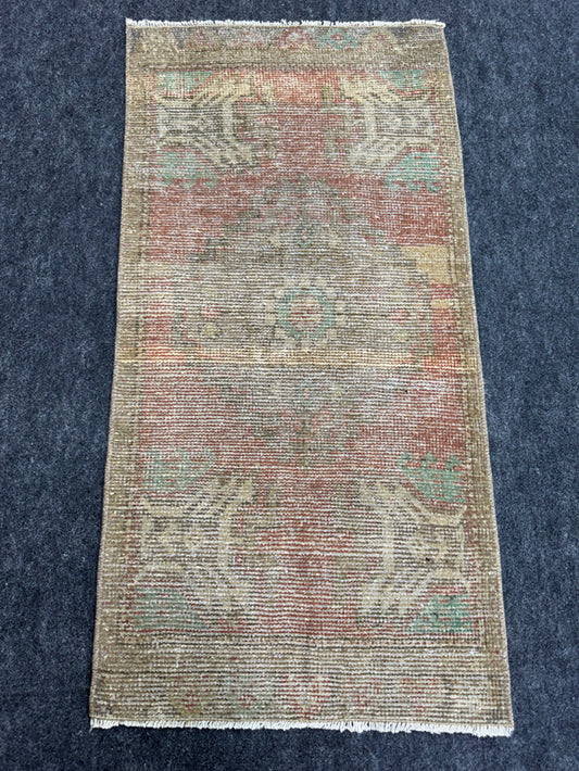 Turkish Yastik Rug  1'7" x  3'2" #24306