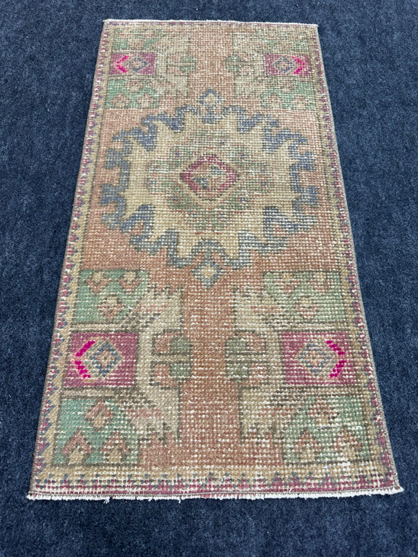 Turkish Yastik Rug  1'7" x  3'1" #24305