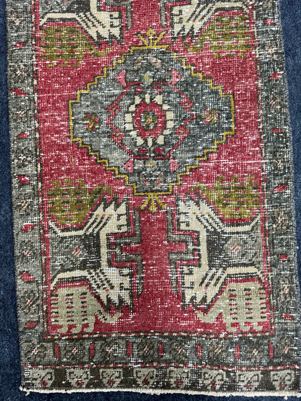 Turkish Yastik Rug  1'8" x  3'2" #24304