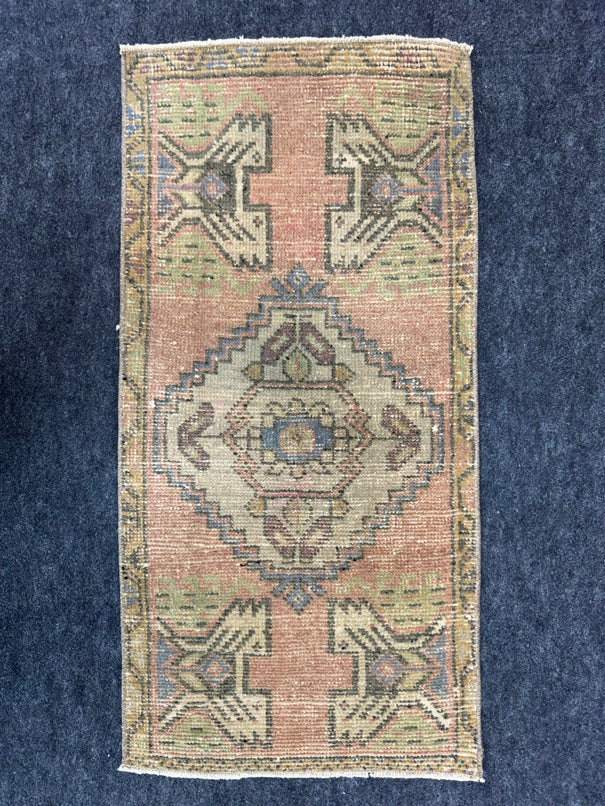 Turkish Yastik Rug  1'7" x  3'3" #24303
