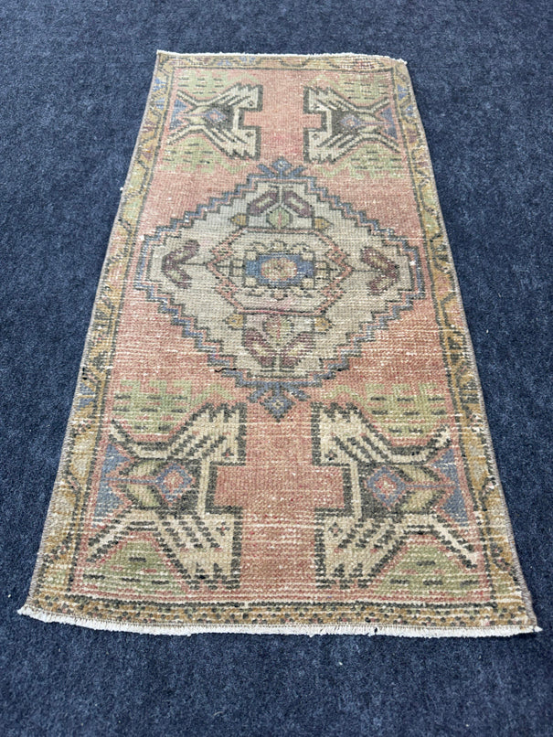 Turkish Yastik Rug  1'7" x  3'3" #24303
