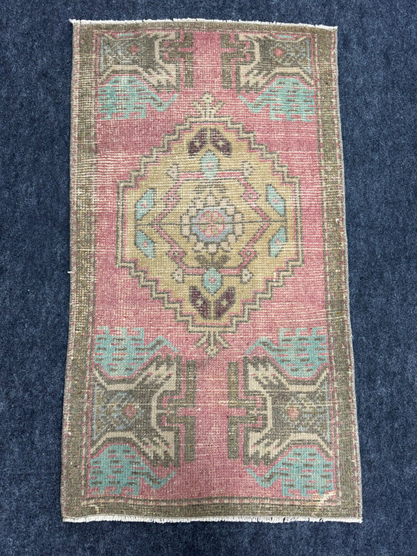 Turkish Yastik Rug  1'9" x  3'2" #24296
