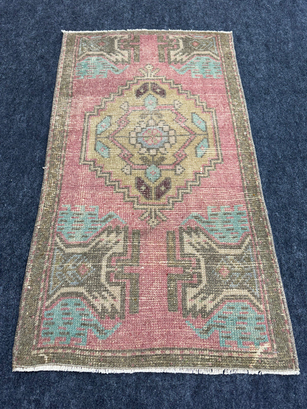 Turkish Yastik Rug  1'9" x  3'2" #24296