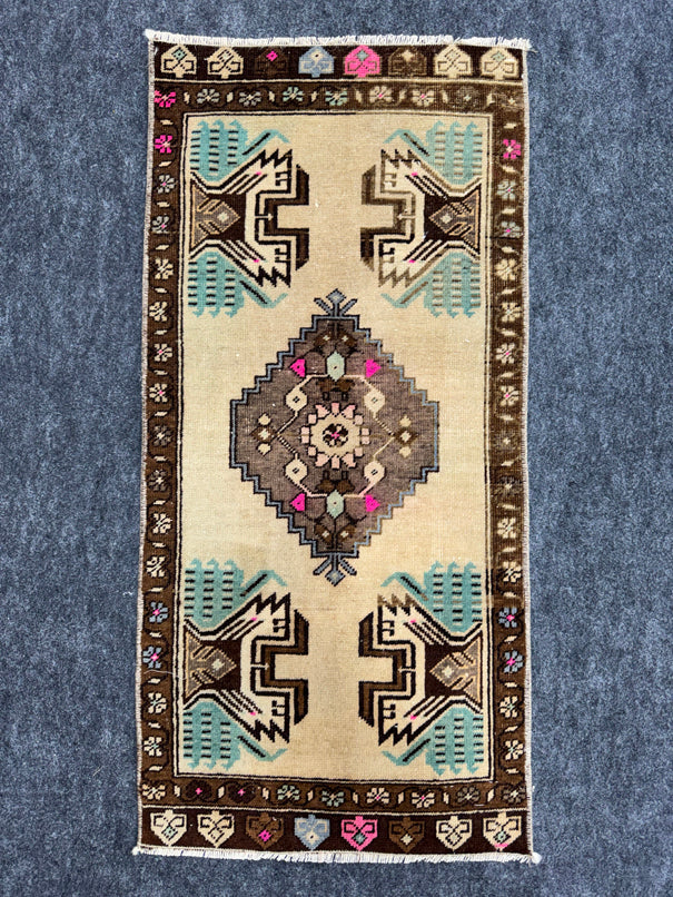 Turkish Yastik Rug  1'5" x  3' #24298