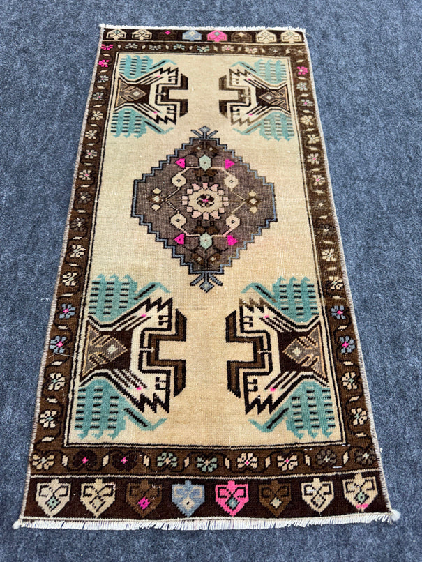 Turkish Yastik Rug  1'5" x  3' #24298
