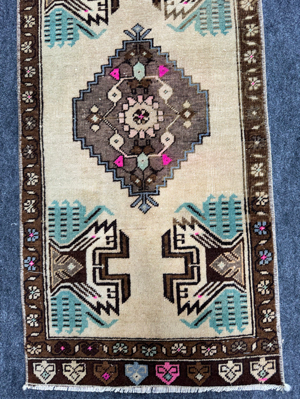Turkish Yastik Rug  1'5" x  3' #24298
