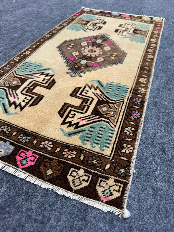 Turkish Yastik Rug  1'5" x  3' #24298