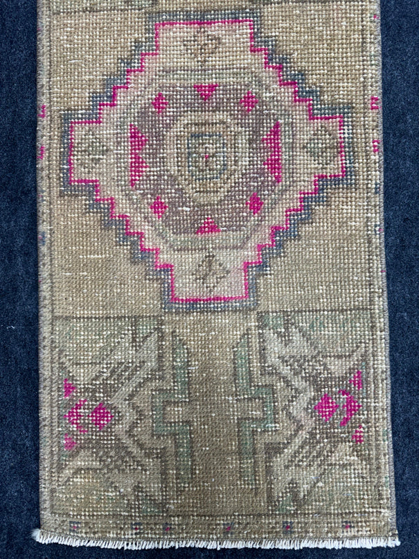 Turkish Yastik Rug  1'5" x  3'1" #24299