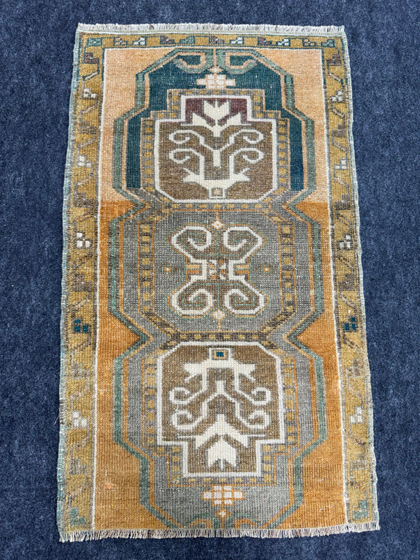 Turkish Yastik Rug  1'9" x  3' #24300