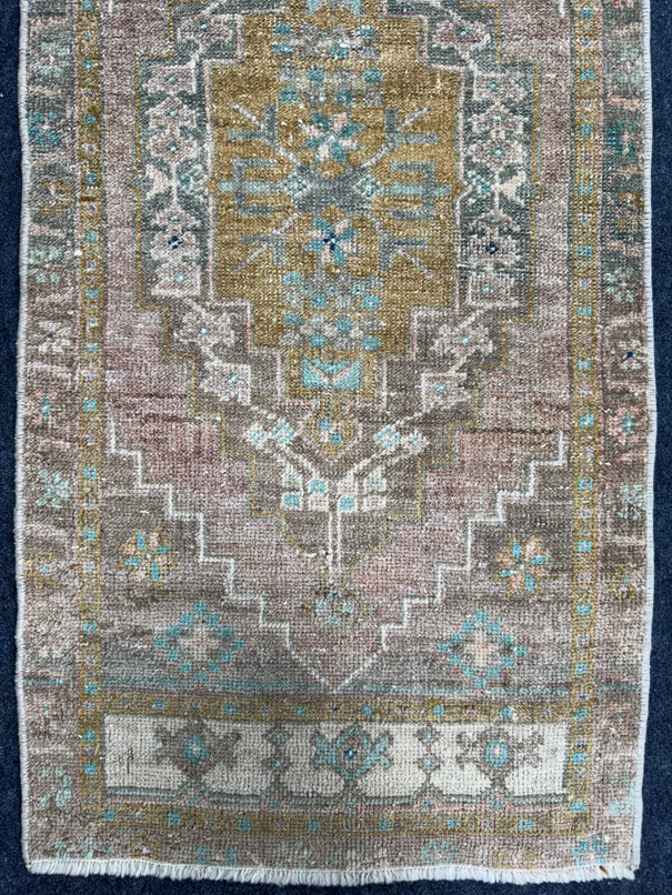 Turkish Yastik Rug  1'8" x  3'8" #24301