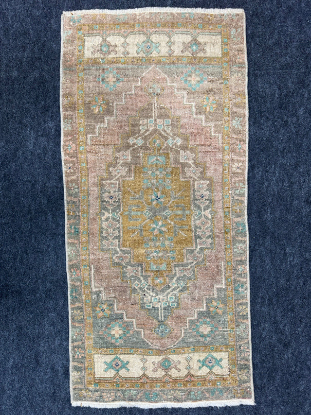 Turkish Yastik Rug  1'8" x  3'8" #24301