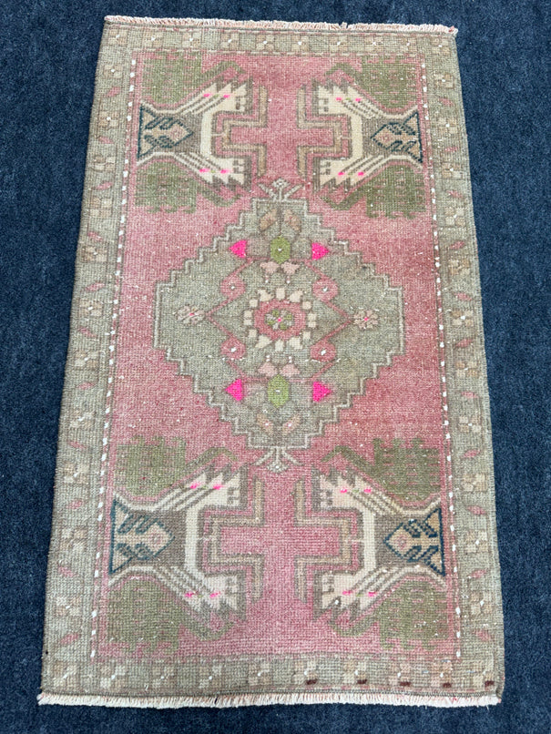 Turkish Yastik Rug  1'8" x  2'9" #24295