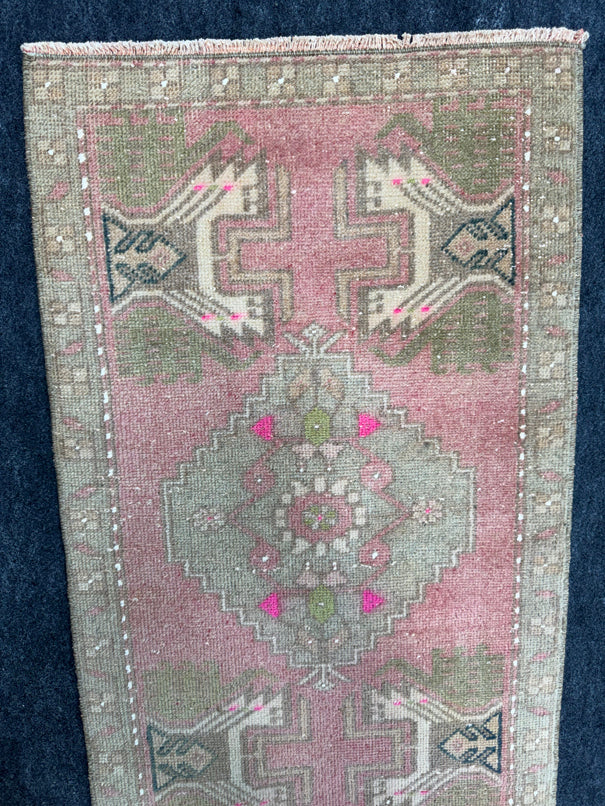 Turkish Yastik Rug  1'8" x  2'9" #24295