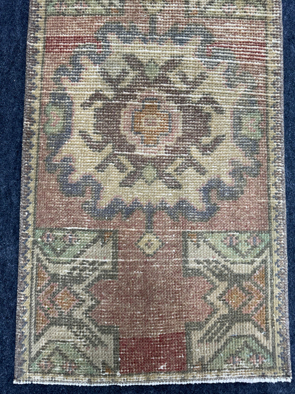 Turkish Yastik Rug  1'6" x  2'11" #24288