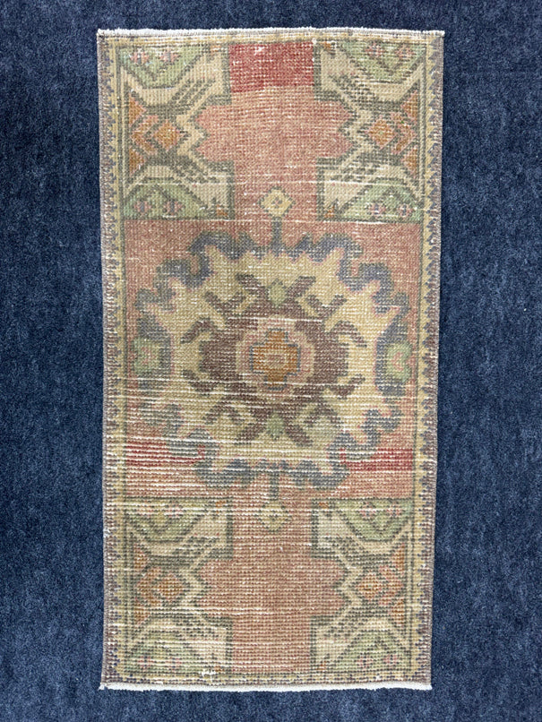 Turkish Yastik Rug  1'6" x  2'11" #24288