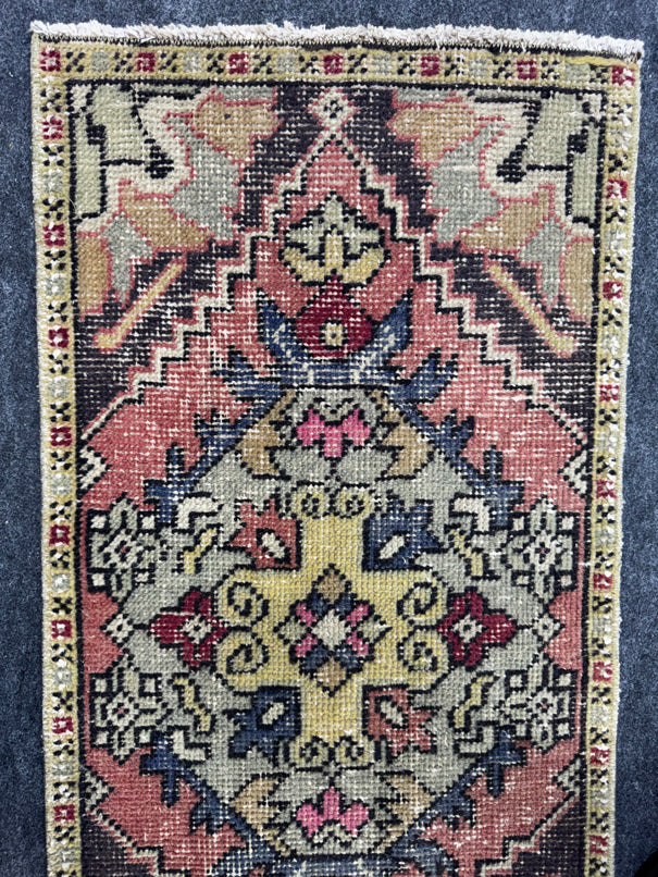 Turkish Yastik Rug  1'7" x  3'1" #24289