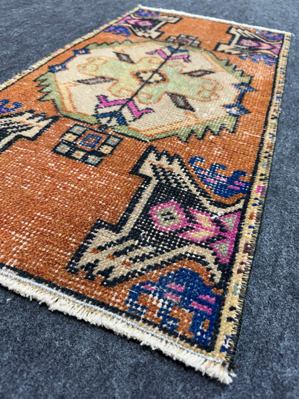 Turkish Yastik Rug  1'6" x  2'10" #24291