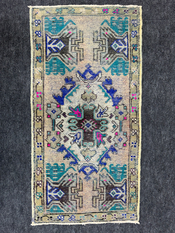 Turkish Yastik Rug  1'7" x  3'2" #24293