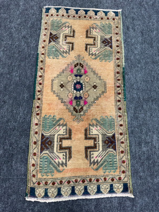 Turkish Yastik Rug  1'8" x  3'6" #24294