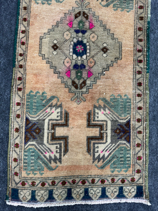 Turkish Yastik Rug  1'8" x  3'6" #24294