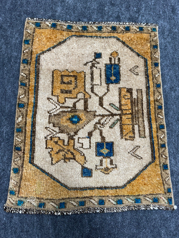 Turkish Yastik Rug  1'7" x  2' #24287
