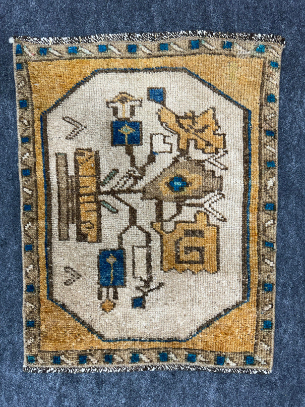 Turkish Yastik Rug  1'7" x  2' #24287