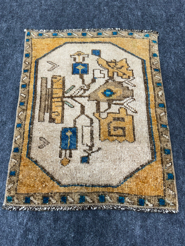 Turkish Yastik Rug  1'7" x  2' #24287