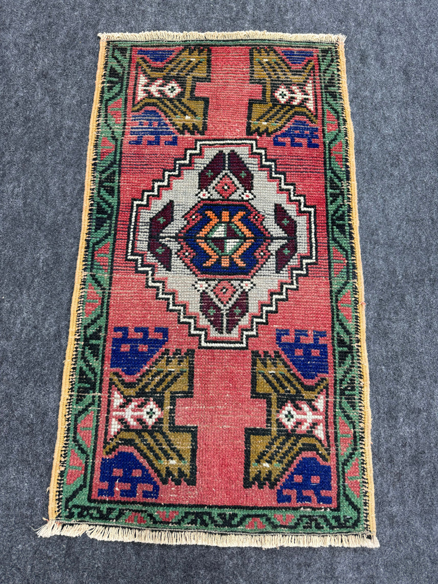 Turkish Yastik Rug  1'7" x  2'11" #24286