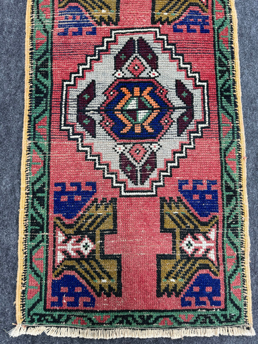 Turkish Yastik Rug  1'7" x  2'11" #24286