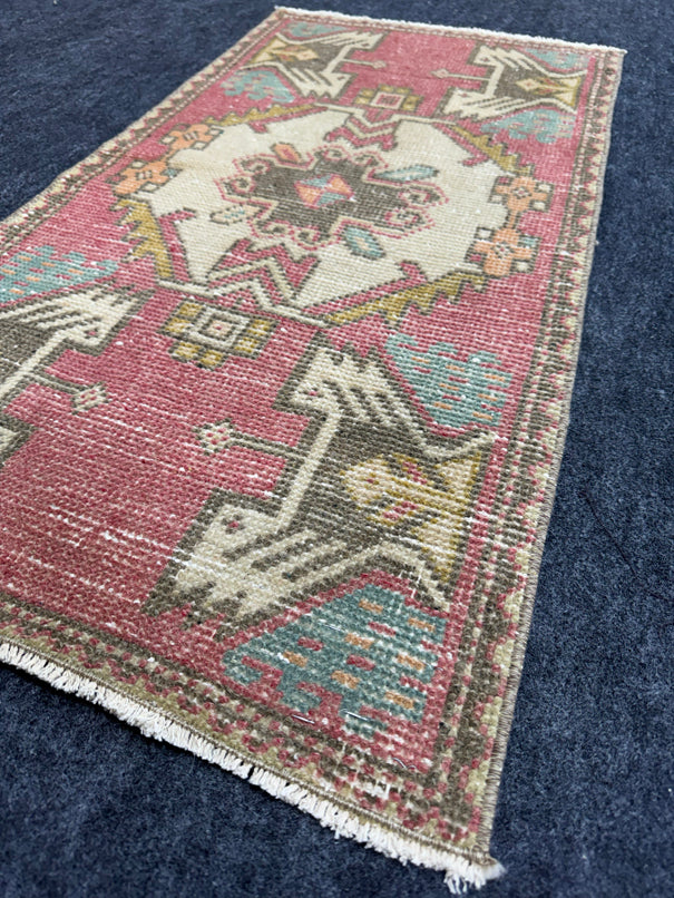 Turkish Yastik Rug  1'7" x  3'1" #24280