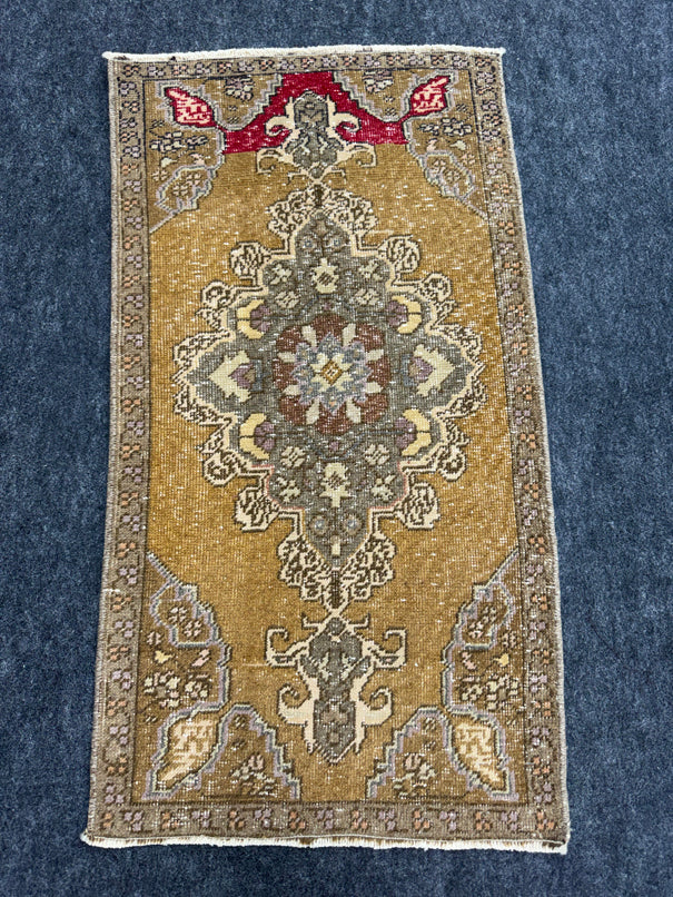 Turkish Yastik Rug  1'8" x  3'1" #24282