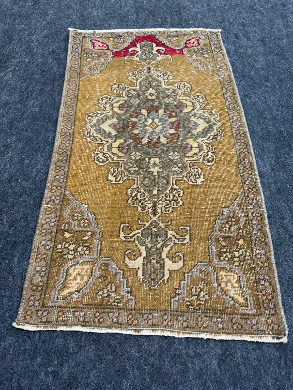 Turkish Yastik Rug  1'8" x  3'1" #24282