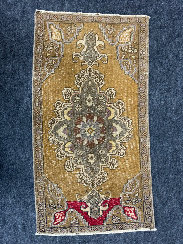 Turkish Yastik Rug  1'8" x  3'1" #24282