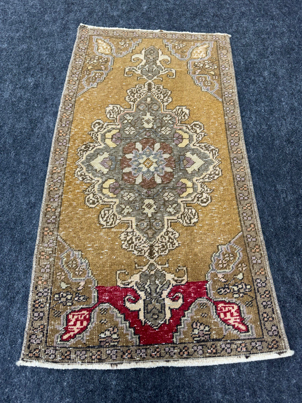 Turkish Yastik Rug  1'8" x  3'1" #24282
